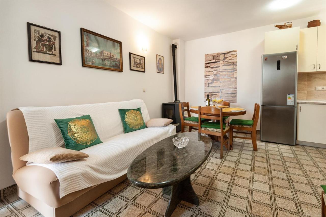 Apartments Antonija Omiš Dış mekan fotoğraf