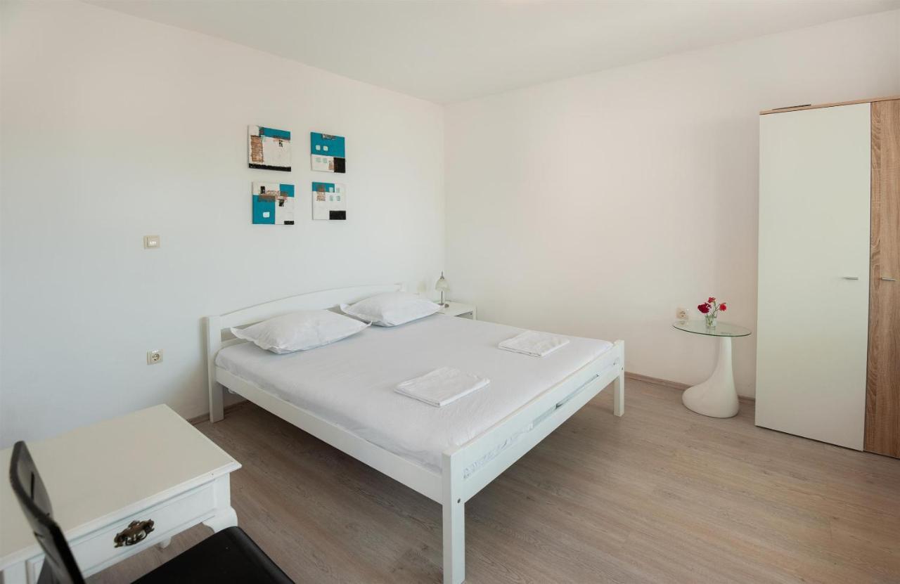 Apartments Antonija Omiš Dış mekan fotoğraf